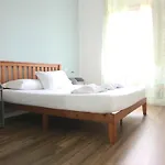 Lexie Suites, Termini St 4*