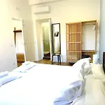 Lexie Suites, Termini St Řím