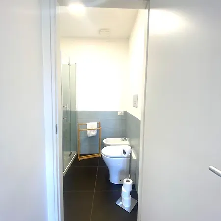 بيت ضيافة Lexie Suites, Termini St