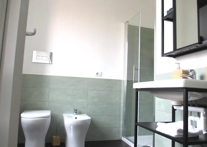 Lexie Suites, Termini St 4*