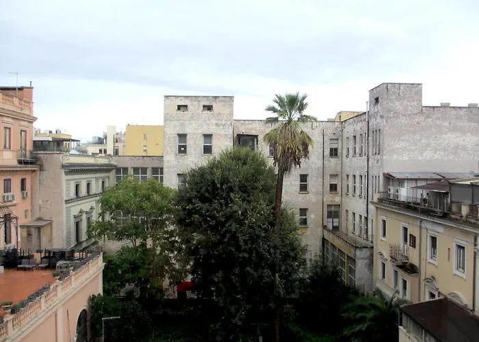 Lexie Suites, Termini St 4*