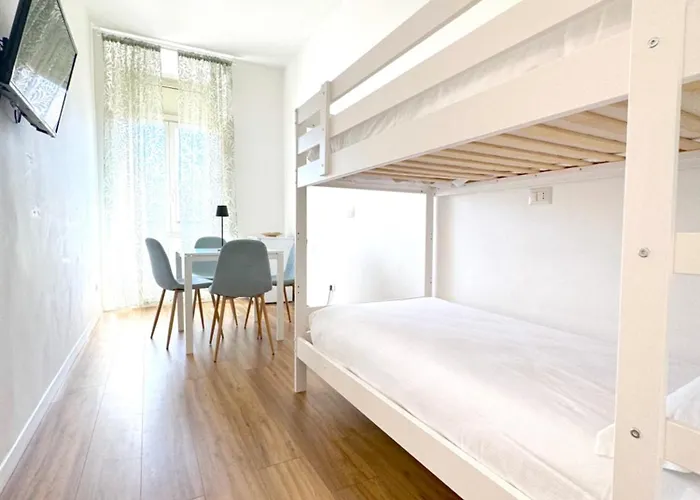 Lexie Suites, Termini St 4*