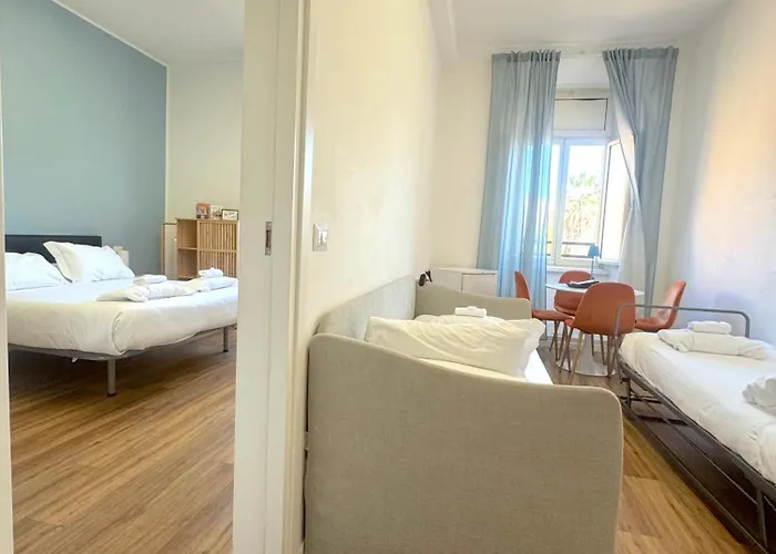Lexie Suites, Termini St 4*